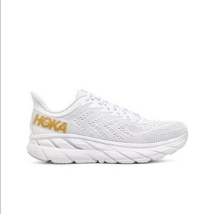 HOKA ONE ONE CLIFTON 7